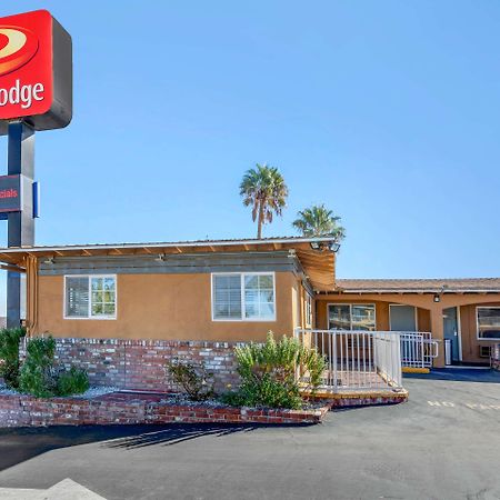 Econo Lodge On Historic Route 66 Барстоу Екстер'єр фото