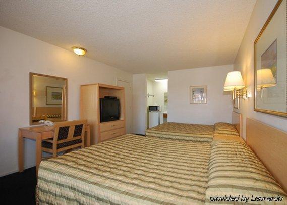 Econo Lodge On Historic Route 66 Барстоу Номер фото