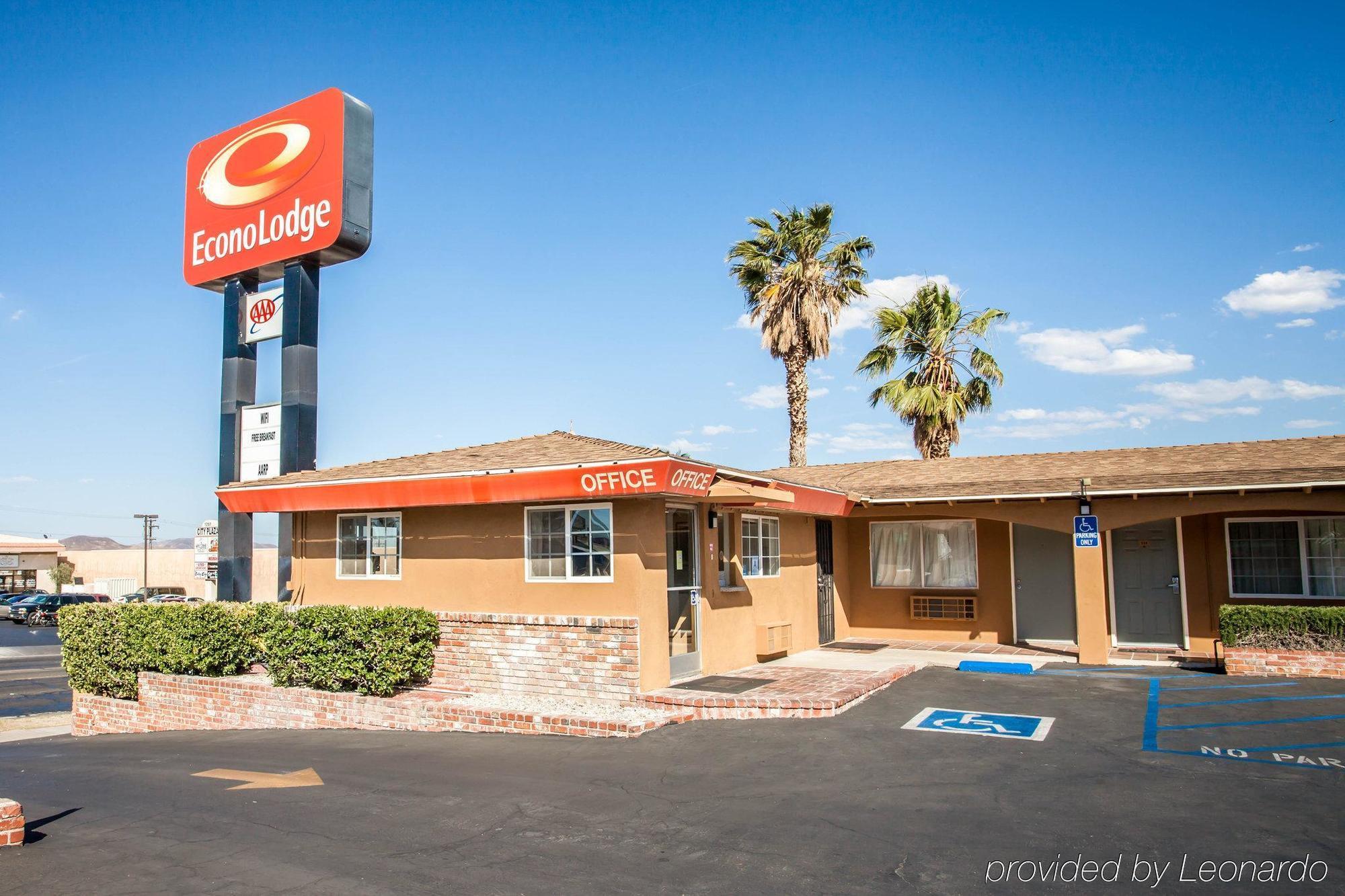 Econo Lodge On Historic Route 66 Барстоу Екстер'єр фото
