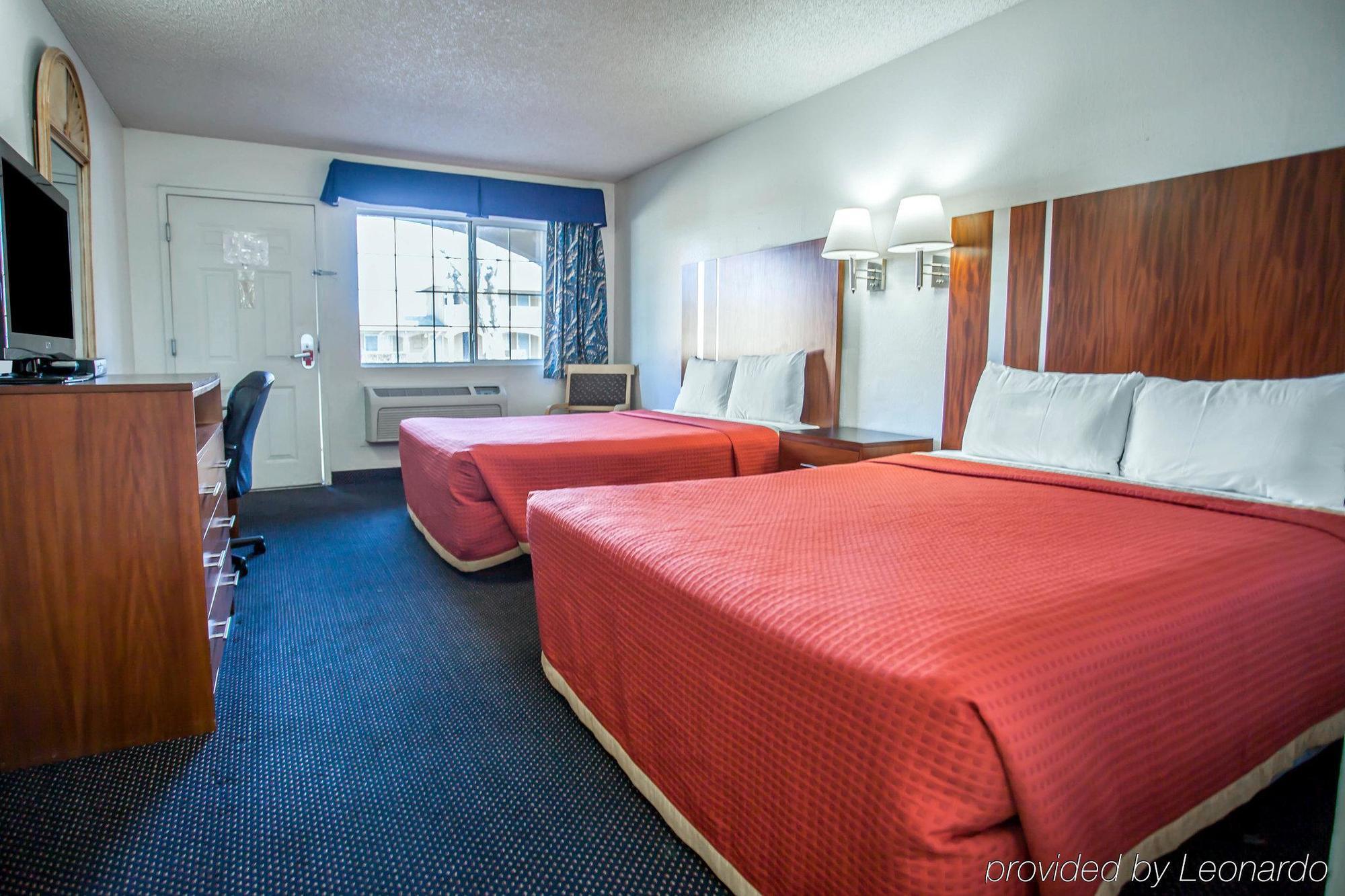 Econo Lodge On Historic Route 66 Барстоу Екстер'єр фото