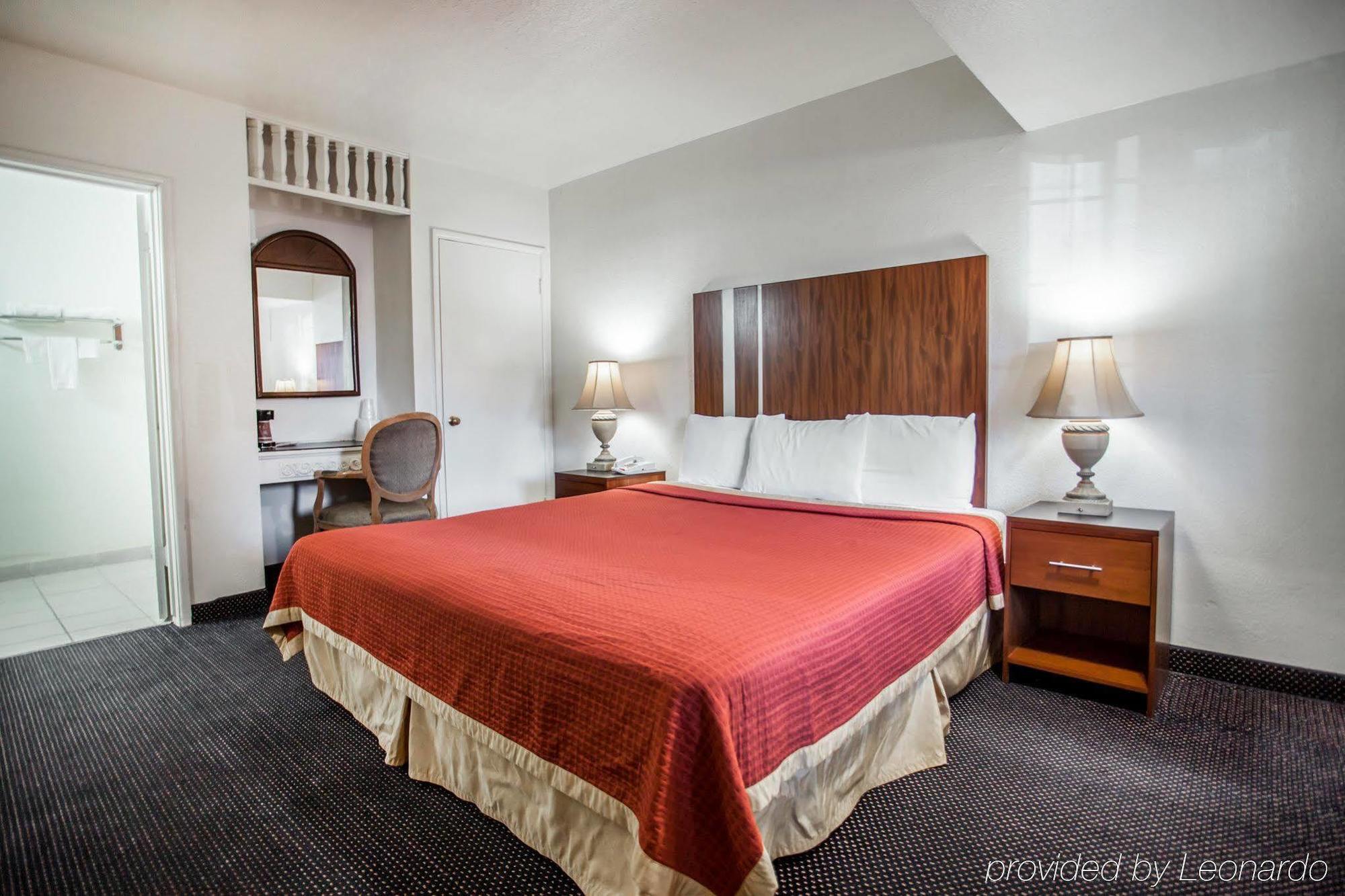 Econo Lodge On Historic Route 66 Барстоу Екстер'єр фото