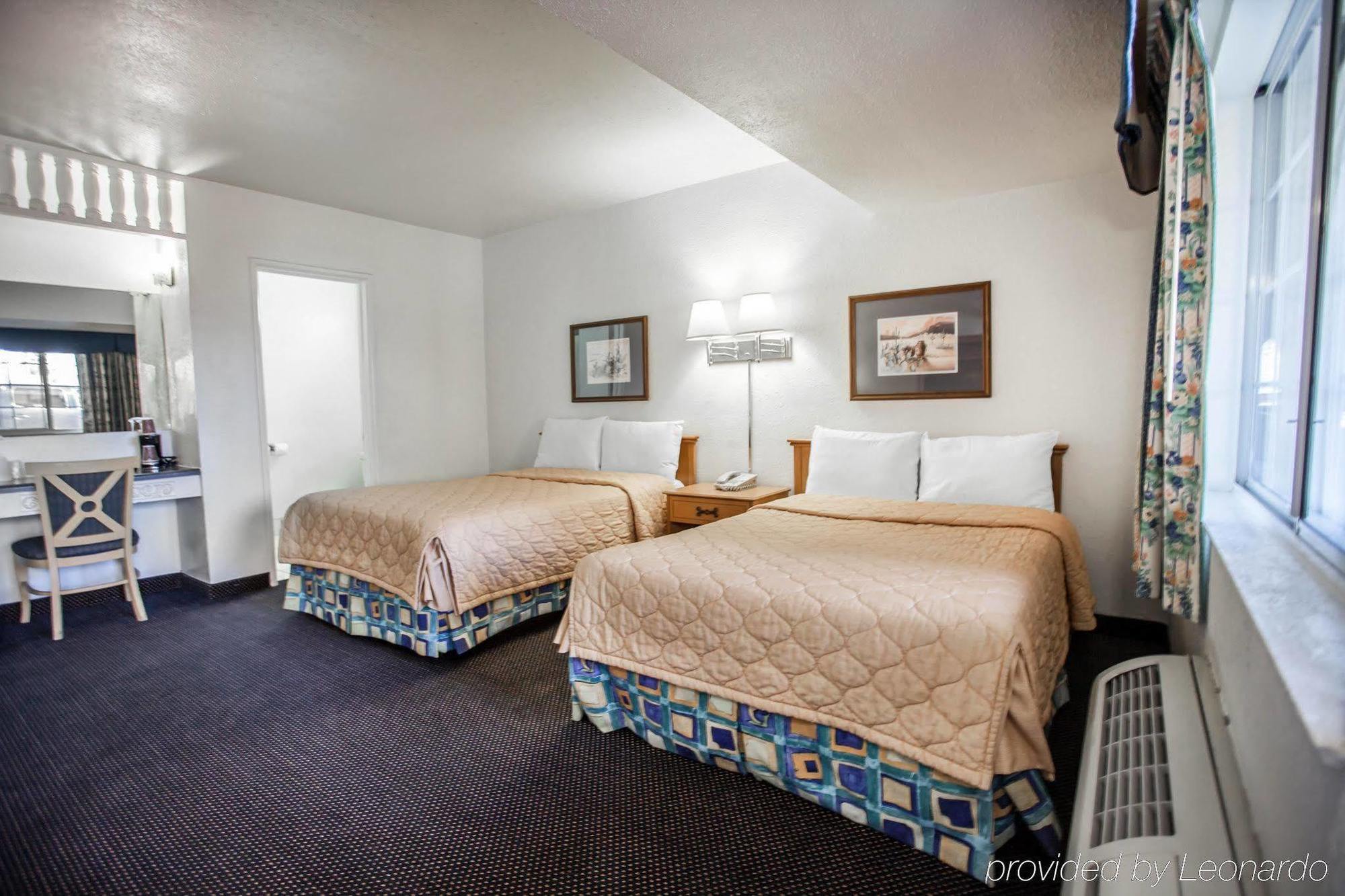 Econo Lodge On Historic Route 66 Барстоу Екстер'єр фото