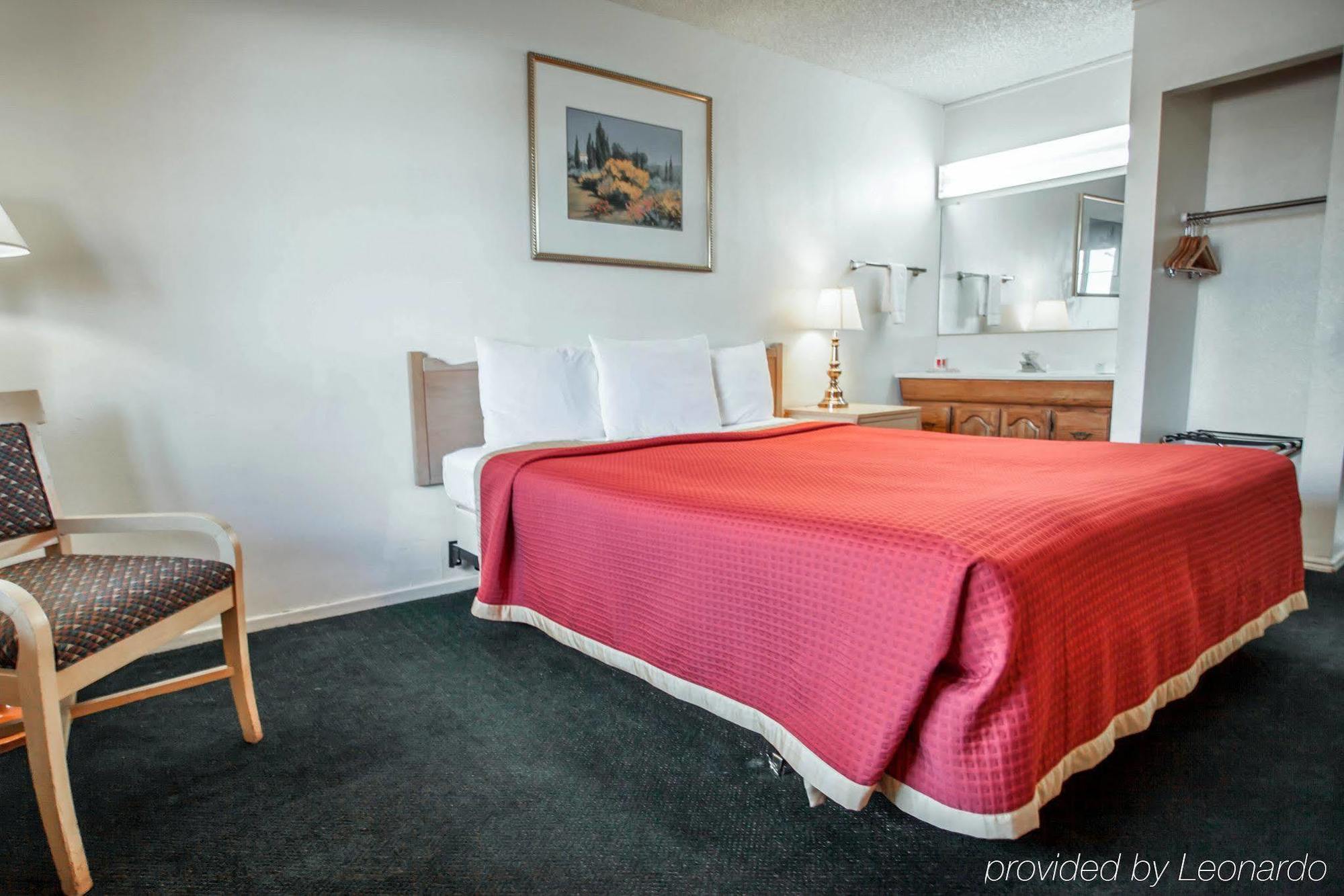 Econo Lodge On Historic Route 66 Барстоу Екстер'єр фото