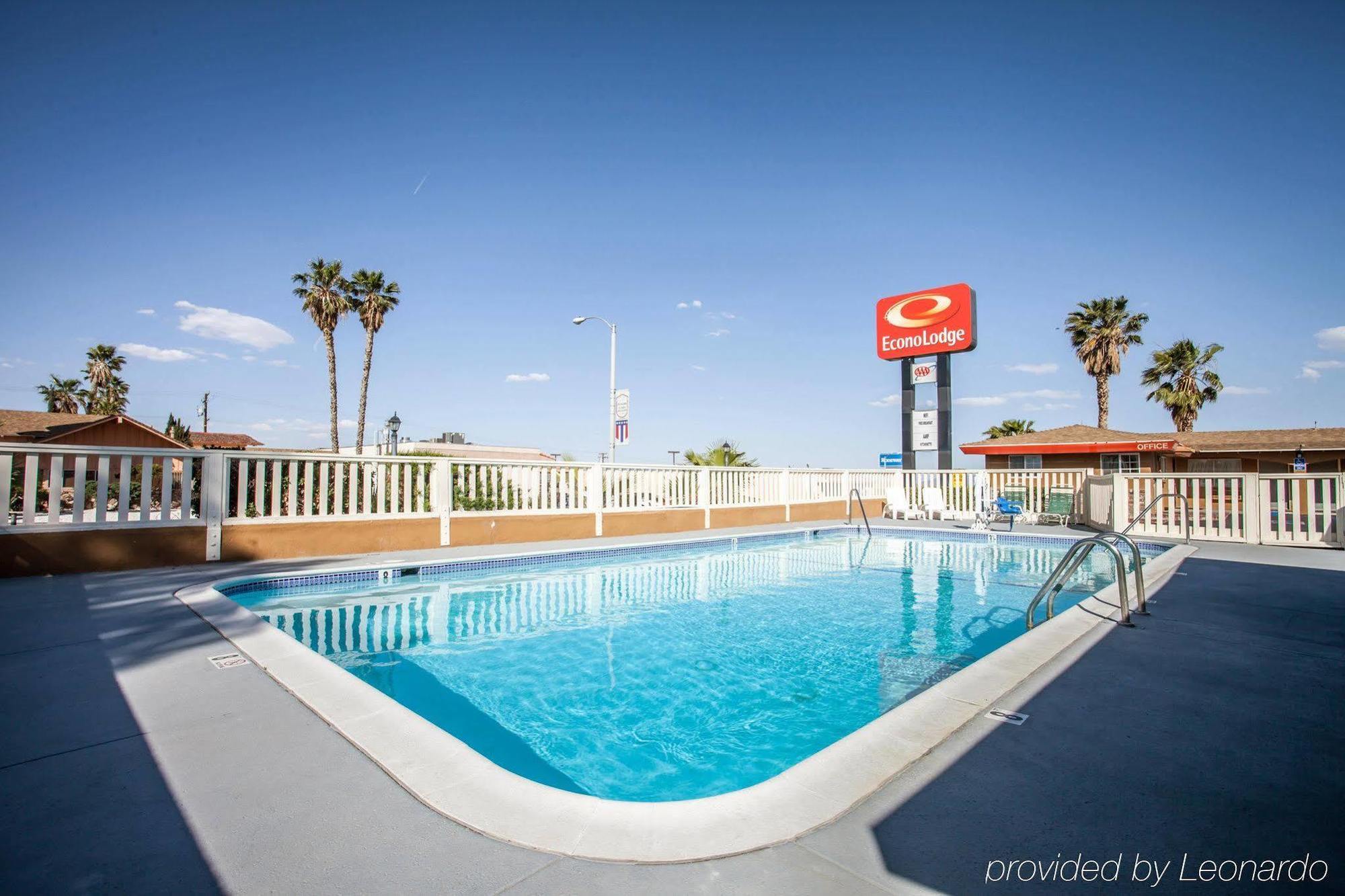 Econo Lodge On Historic Route 66 Барстоу Екстер'єр фото